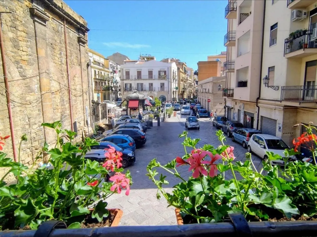 Апартаменты La Casetta In Piazza Палермо